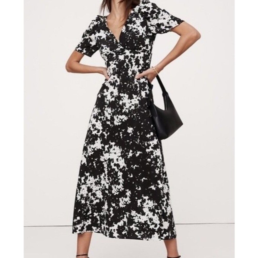 Banana Republic Matte Silk Maxi dress Sz 18 Babydoll Floral Vintage Inspired